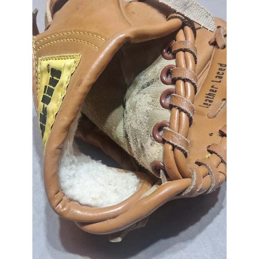 Franklin Field Master Series 4609 Youth Baseball Glove Size 9.5